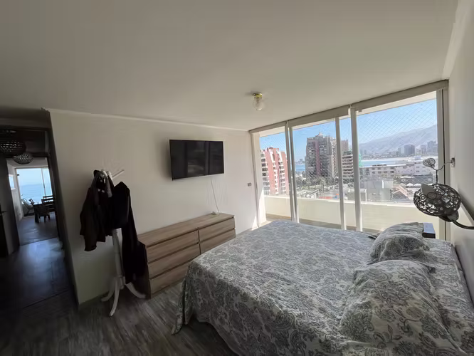 ARRIENDO EXCLUSIVO DEPARTAMENTO EN PRIMERA LÍNEA