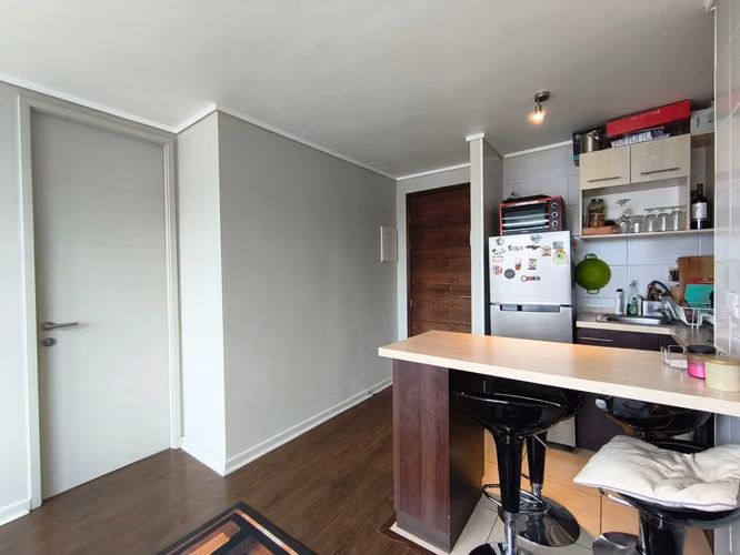 SE VENDE DEPARTAMENTO SEMI AMOBLADO EN CALLE MAIPÚ 1D 1B