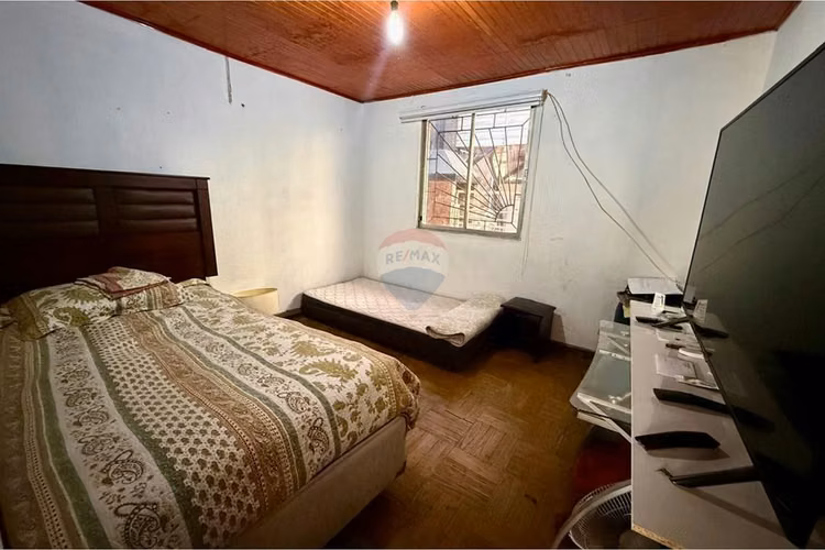 Casa a pasos de av. jose miguel carrera