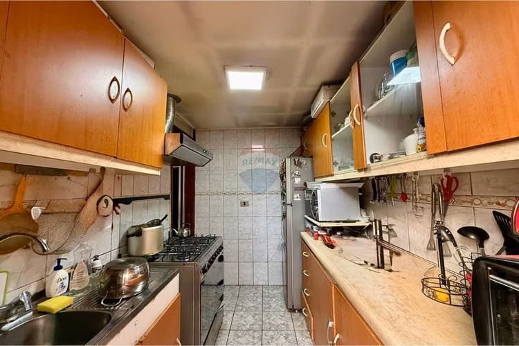 Casa a pasos de av. jose miguel carrera