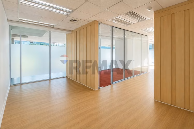 Oficina 270 m² habilitada ciudad empresarial - Imagen 9