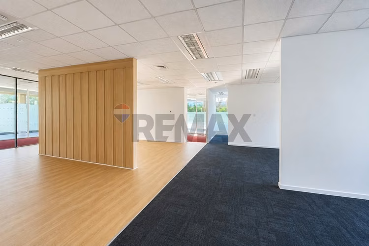 Oficina 270 m² habilitada ciudad empresarial - Imagen 10
