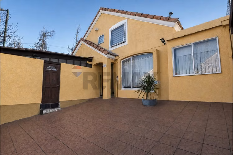 Casa en venta en exclusivo sector de huechuraba