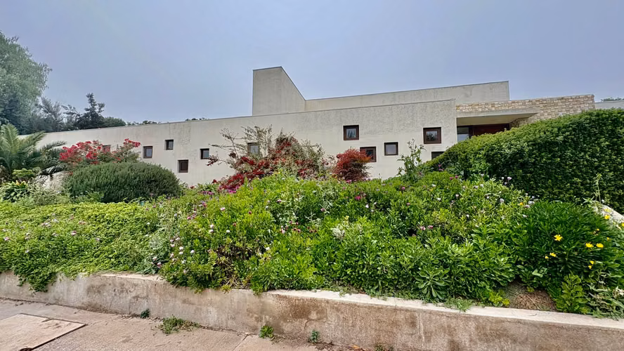 VENTA MODERNA CASA FAMILIAR PORTAL CHAMISERO