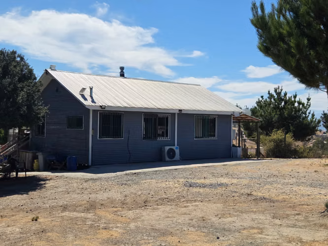 VENDEMOS PARCELA CON CASAS COMUNA DE TENO