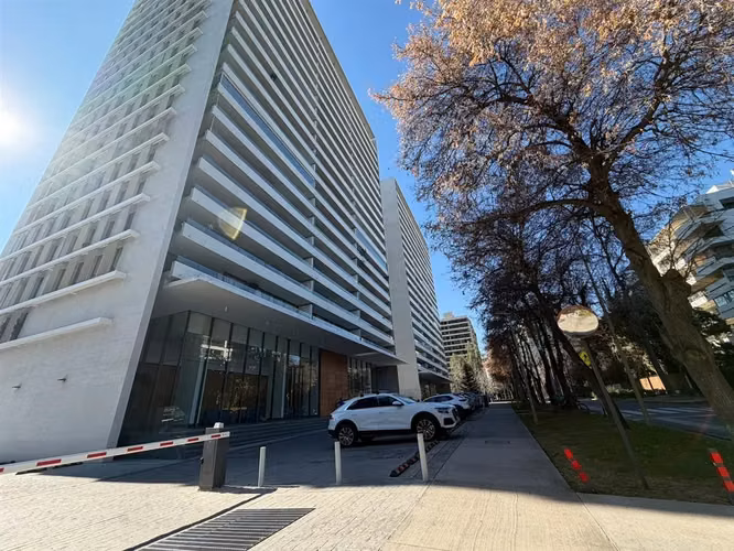 MODERNO DEPARTAMENTO EN ARRIENDO DE 3 DOR 3BA 2ES 1BO - Imagen 28
