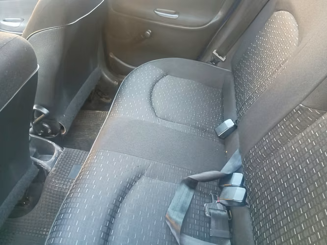 Peugeot 206 azul año 2008