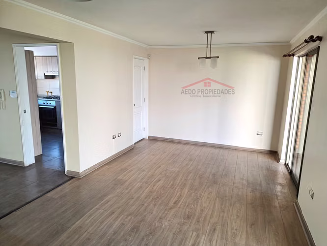 Se vende Linda y Amplia casa Aislada de dos pisos, Condominio Arboleda, comuna de Quillota.