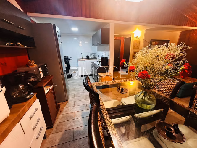 ACOGEDORA CASA EN VENTA EN LAS CRUCES