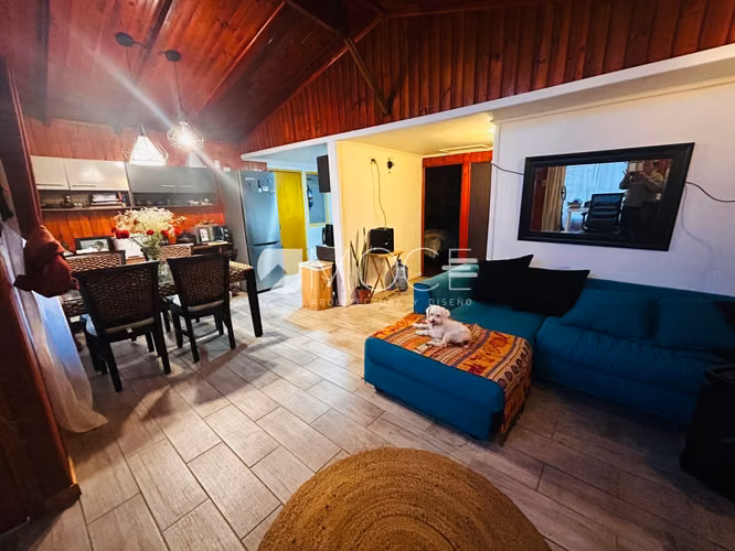 ACOGEDORA CASA EN VENTA EN LAS CRUCES