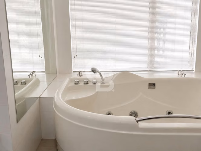 Casa 4D/4B con subterráneo | Sector Lo Barnechea