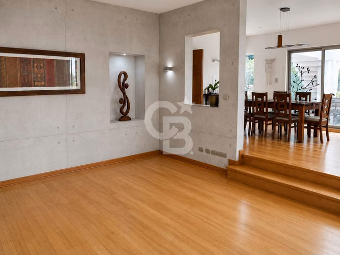 Casa 4D/4B con subterráneo | Sector Lo Barnechea