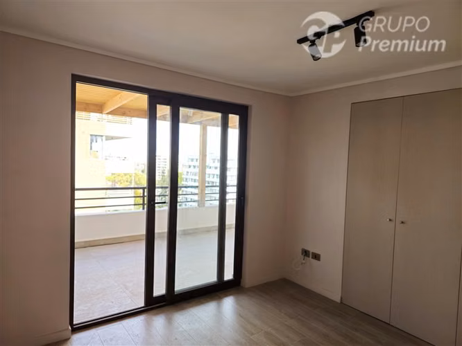 Departamento en Las Condes Remodelado como nuevo - Imagen 4