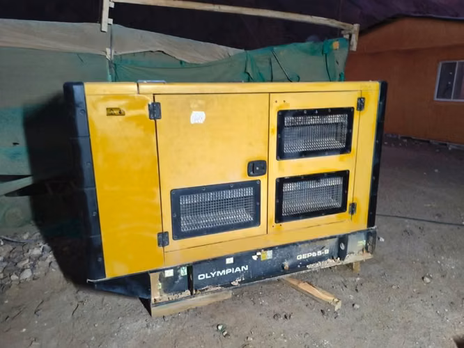 Generador Diésel Olympian GEP65-9 (65 kVA) Insonorizado