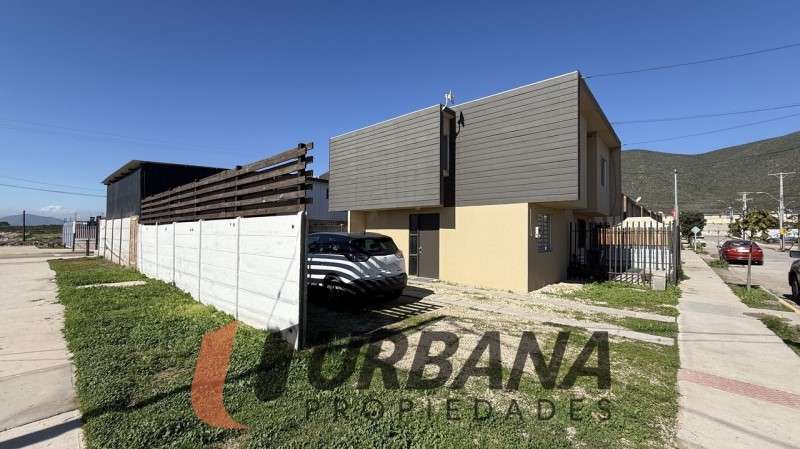 Casa CASA NUEVA EN ARRIENDO AÑO CORRIDO – LOTEO VALLES DEL SAUCE