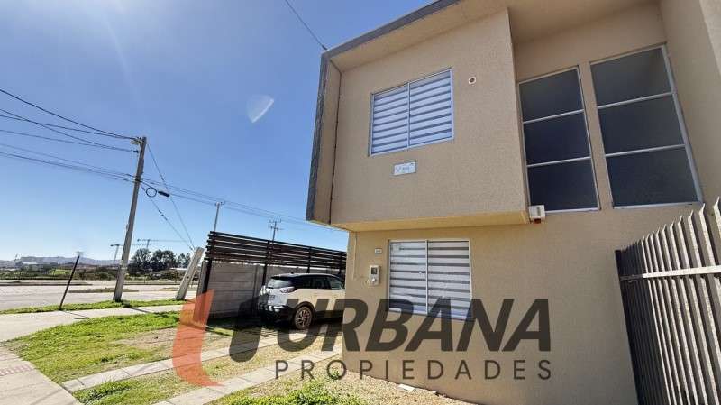 Casa CASA NUEVA EN ARRIENDO AÑO CORRIDO – LOTEO VALLES DEL SAUCE