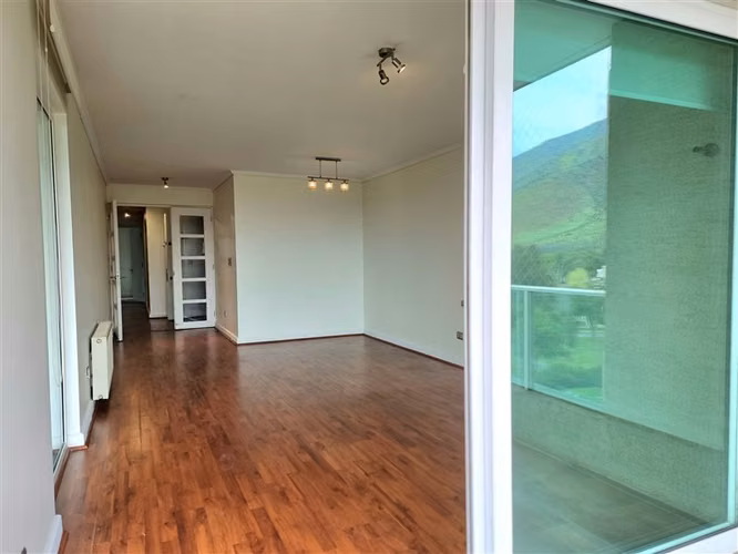 Oportunidad! Departamento en venta de 3 dorm. en Huechuraba