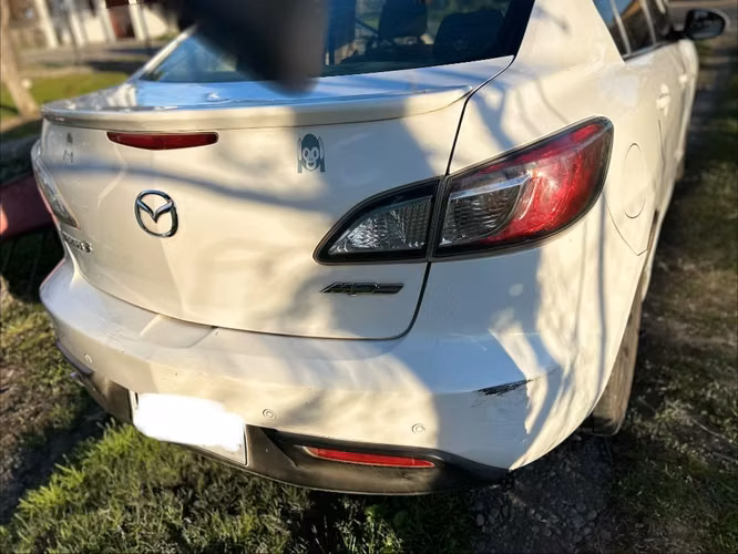  Mazda 3 Sedan 2011 1.6
