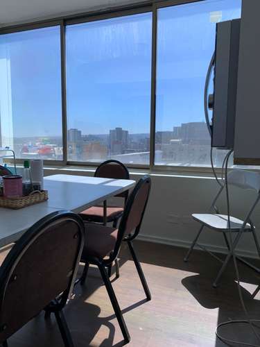 Vende Amplia Oficina frente a plaza Concepción (180107)