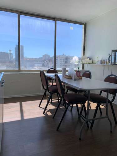 Vende Amplia Oficina frente a plaza Concepción (180107)