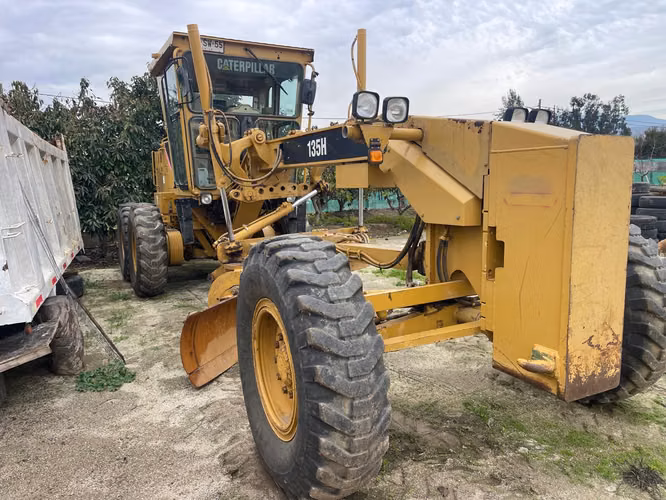 Motoniveladora Caterpillar  modelo 135 H