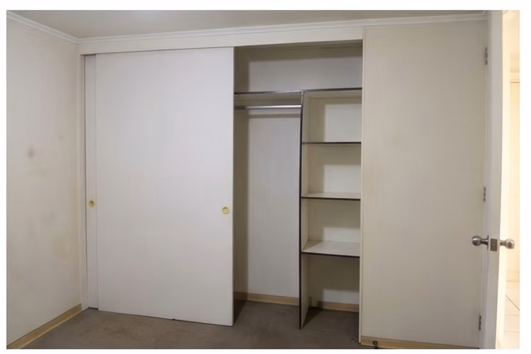 Venta Depto de 1 dormitorio y 1/2 dormitorio o escritorio en Saniago sector  San Diego - Imagen 3