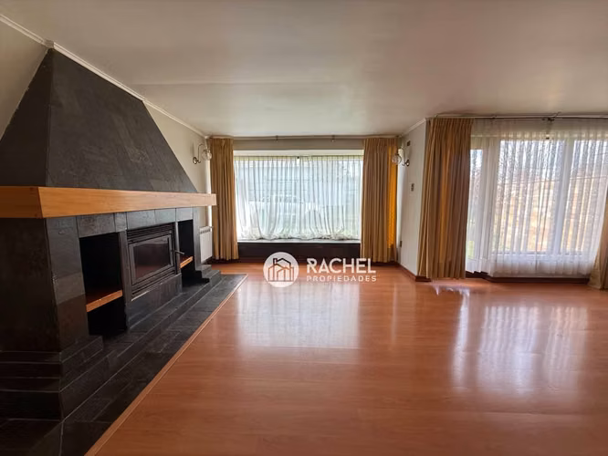 SE ARRIENDA AMPLIA CASA CON 5D- CERCANA A COLEGIO GREEN HOUSE - Imagen 4