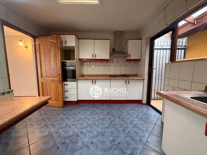 SE ARRIENDA AMPLIA CASA CON 5D- CERCANA A COLEGIO GREEN HOUSE - Imagen 5