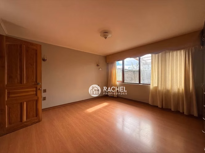 SE ARRIENDA AMPLIA CASA CON 5D- CERCANA A COLEGIO GREEN HOUSE - Imagen 11