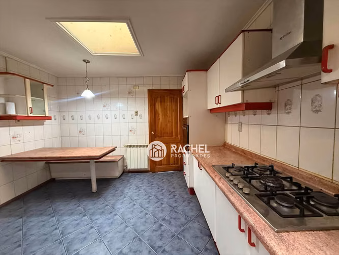 SE ARRIENDA AMPLIA CASA CON 5D- CERCANA A COLEGIO GREEN HOUSE - Imagen 6