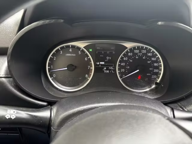 VENDE VEHICULO - UNICA DUEÑA