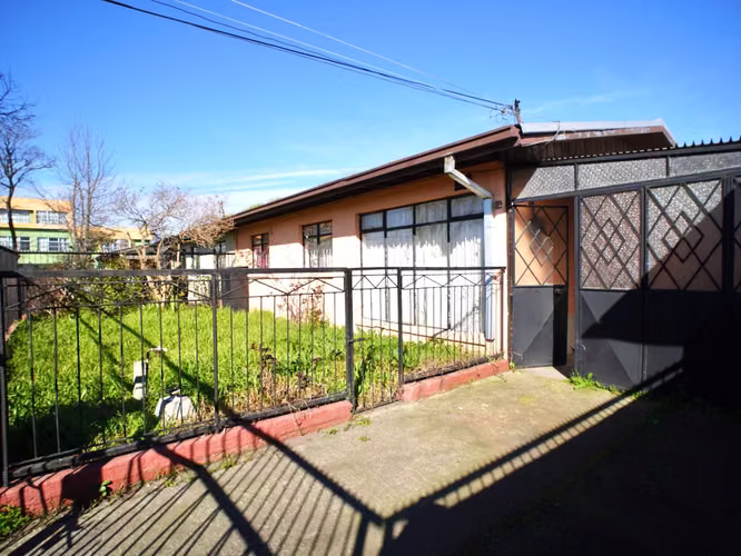 SE VENDE CASA EN VILLA CANDELARIA (120mts2 / 250mts2)