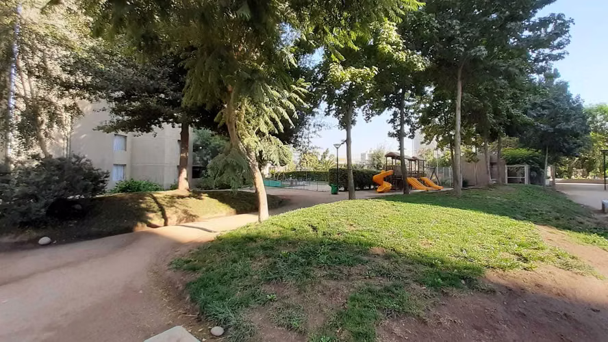 BUEN CONDOMINIO SEGURO PARA LOS NIÑOS (180124)