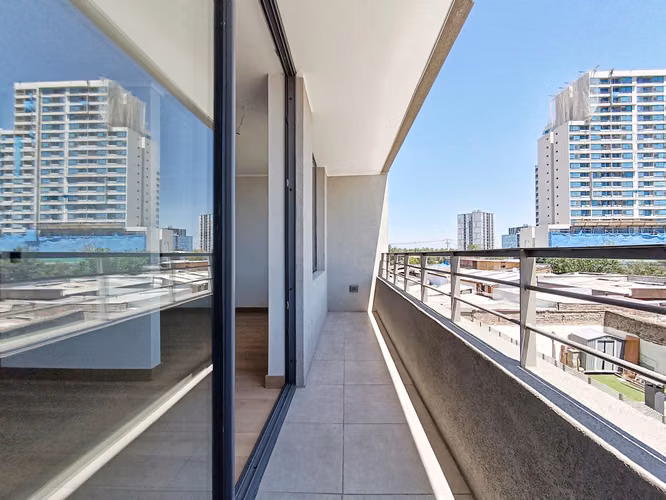EXCELENTE 1D1B CON TERRAZA EN CERRILLOS