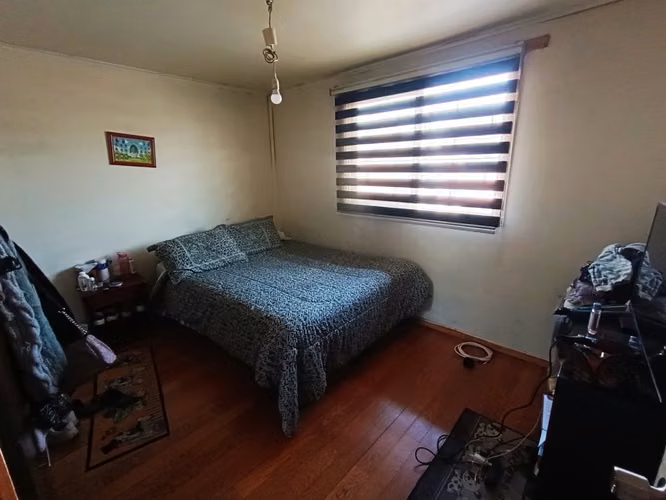 VIVE EN UNA AMPLIA CASA ESQUINA EN QUILICURA 4 DORMITORIOS - Imagen 9