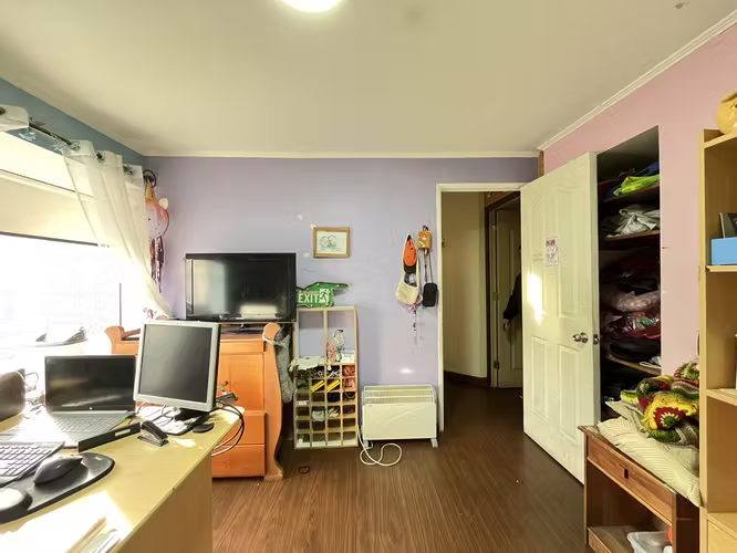 AMPLIA CASA 6D-5B-2E-BOD EN CONDOMINIO, HUECHURABA
