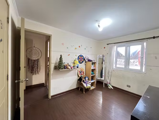 AMPLIA CASA 6D-5B-2E-BOD EN CONDOMINIO, HUECHURABA