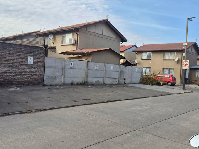 Oportunidad Casa Remodelada  3D/2B/2E.Condominio.Seguridad 24/7 Valle Grande . - Imagen 17