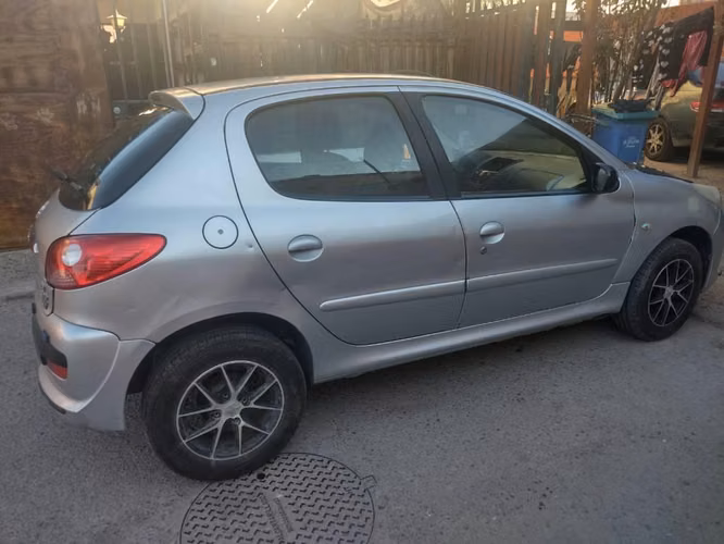 Vendo Al dia transferible Peugeot 207 2011