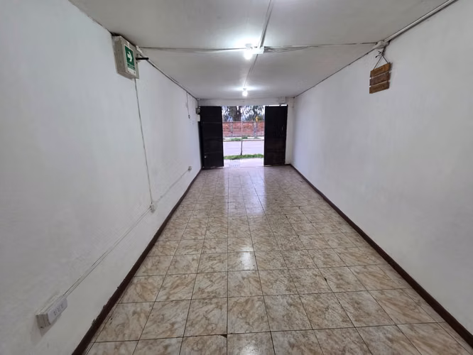 Se Arrienda Local Comercial en Excelente Ubicación en Molina