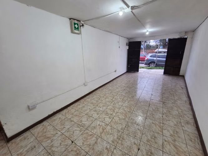 Se Arrienda Local Comercial en Excelente Ubicación en Molina