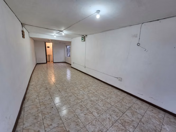 Se Arrienda Local Comercial en Excelente Ubicación en Molina