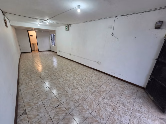 Se Arrienda Local Comercial en Excelente Ubicación en Molina