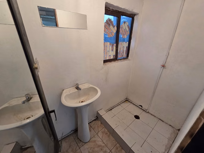 Se Arrienda Local Comercial en Excelente Ubicación en Molina