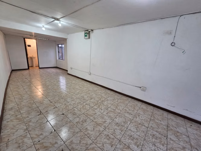 Se Arrienda Local Comercial en Excelente Ubicación en Molina