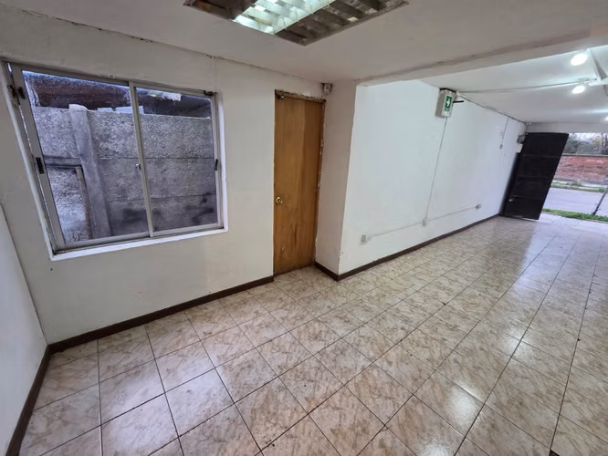 Se Arrienda Local Comercial en Excelente Ubicación en Molina