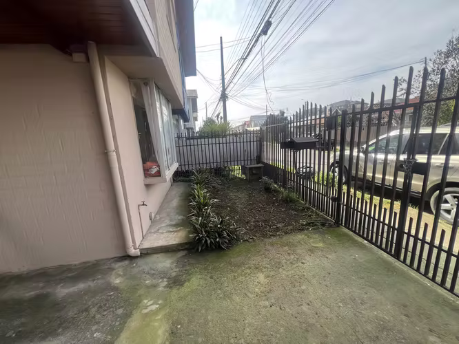 Vendo acogedora y céntrica casa en Pablo Neruda