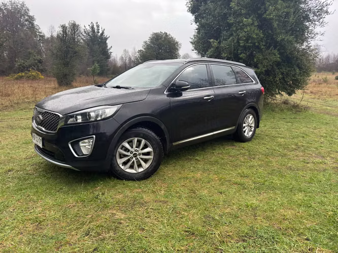 Kia Sorento EX 2016 | Automática | 174.300 km