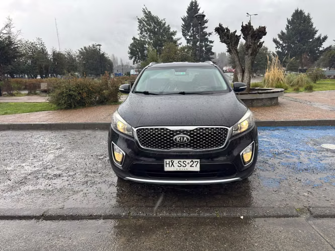 Kia Sorento EX 2016 | Automática | 174.300 km