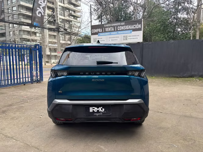 2025 Peugeot 5008 ALLURE MHEV 1,2 EDCT6
